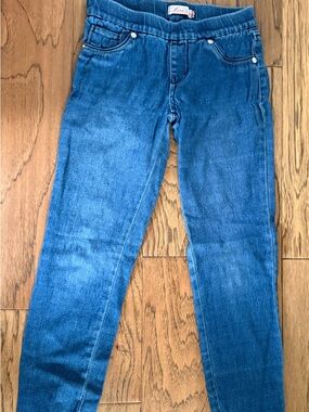 Girls Size 10/11/12 Bottoms Lot Of 4 Jeans And Shorts; Abercrombie Levi Justice